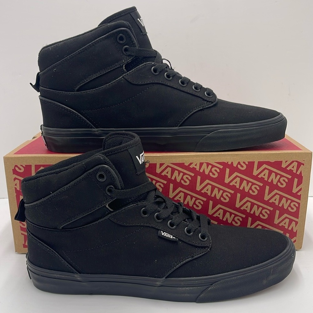 Vans WMNS Black High-Top Sneakers Atwood Hi (Canvas) Black/Black
VN0A38BV186
